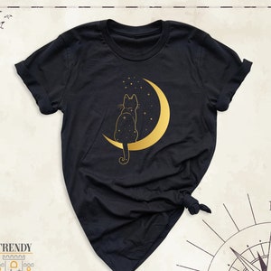 Camiseta de gato en la luna, camisetas de regalo para amantes de los gatos, camiseta de gatito, camiseta de regalo para dueños de gatos, atuendo lunar, camiseta para amantes de los animales, camisetas estéticas de gatos