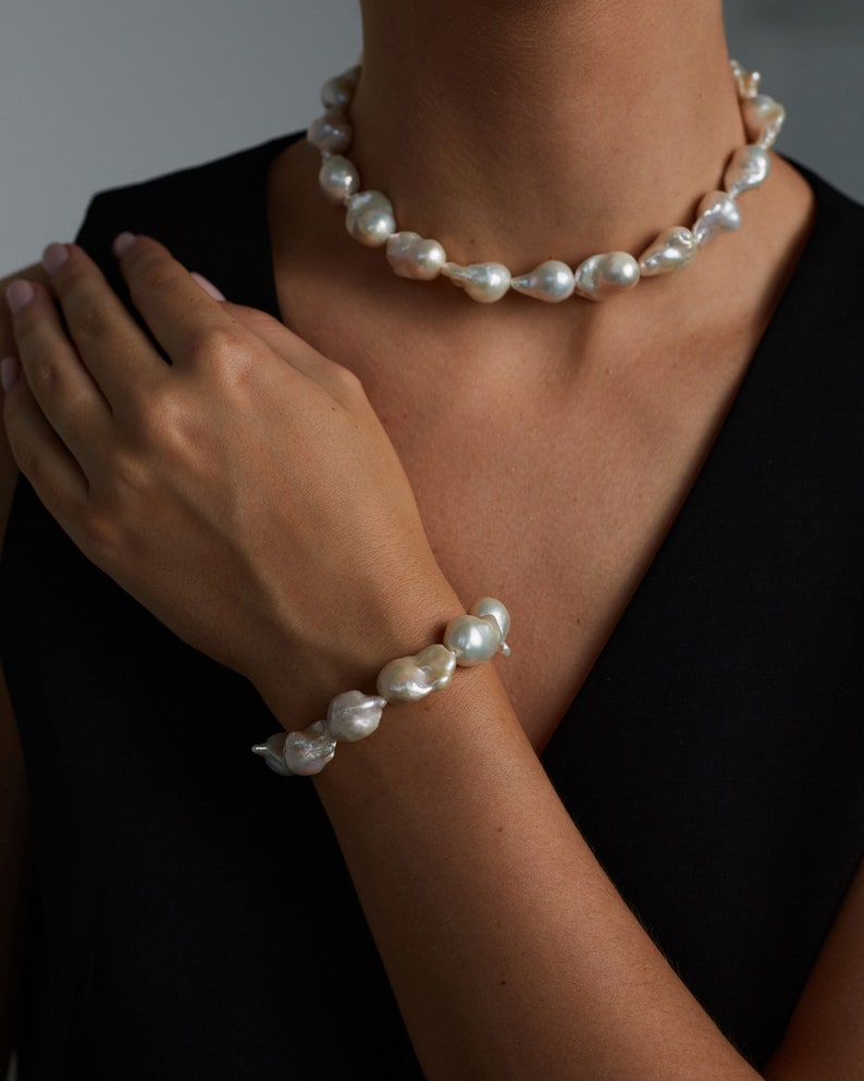 Bracelet For Women, Large Flameball Baroque Pearls, Chunky Large Pearl Bracelet, Bridesmaid Bracelet, White Baroque Pearl Bracelet, Handmade image 5