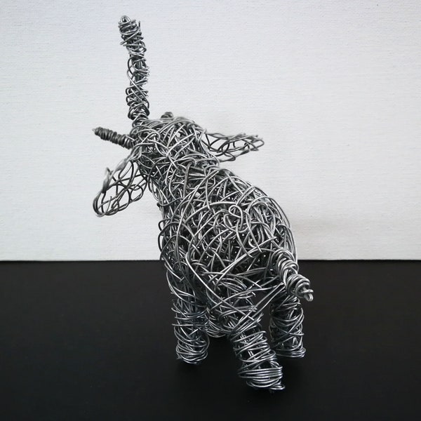 Elephant Wire Sculptures, Elephant Wire Art, African Wire Art, Wire Art Sculptures, Wire Elephants, Wire Elephant Figurines, African Decor