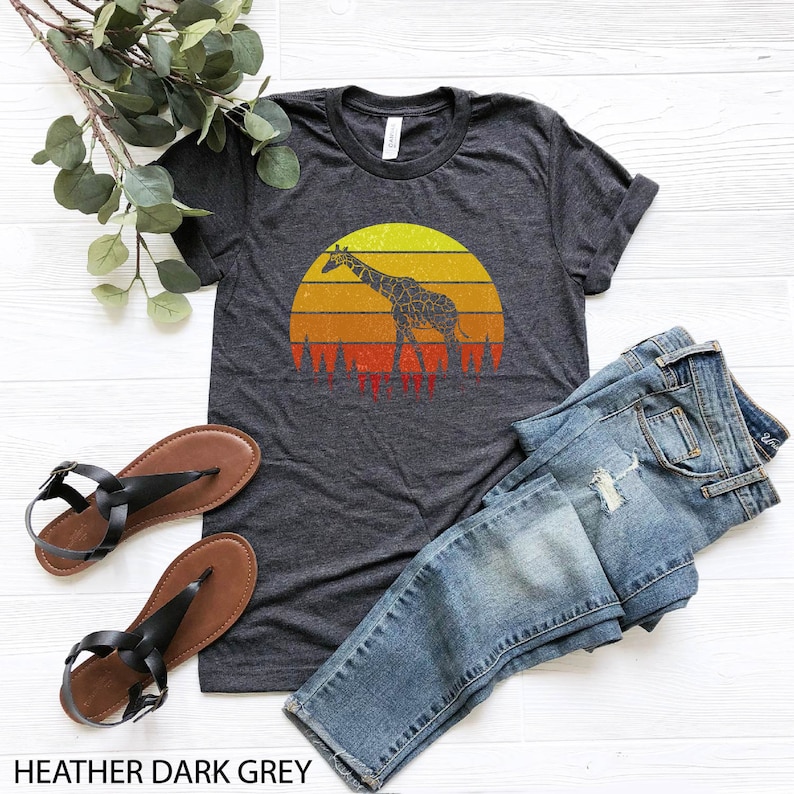 Retro Giraffe Shirt, Giraffe Lover Shirt, Funny Animal Tee, Nature Lover T-Shirt, Giraffe Graphic Tee, Giraffe Vibes, Cute Giraffe Apparel image 3