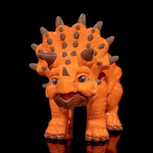 3D gedruckter artikulierter Triceratops