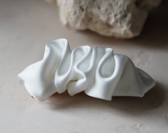 Scrunchie Haarspange in ivory Satin | Brautschmuck & Kommunionschmuck