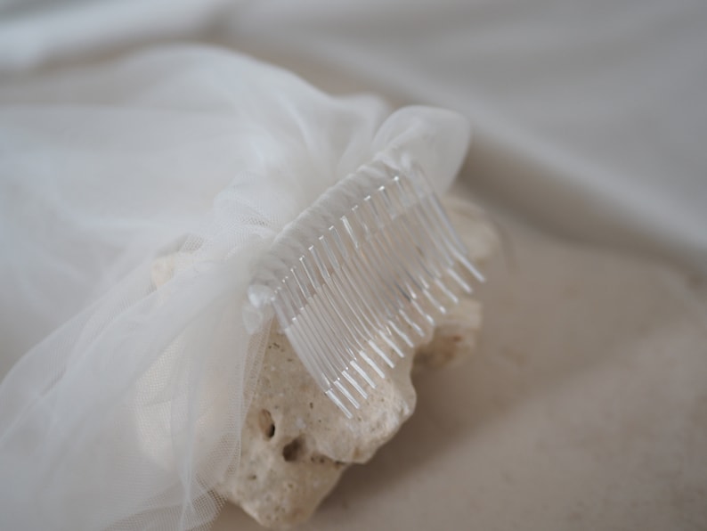 Handgemachter kurzer Braut Schleier mit Schleife ivory oder schwarz image 4