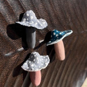 Feeling Blue Pilz Ton Magnet Trio (handgemacht)