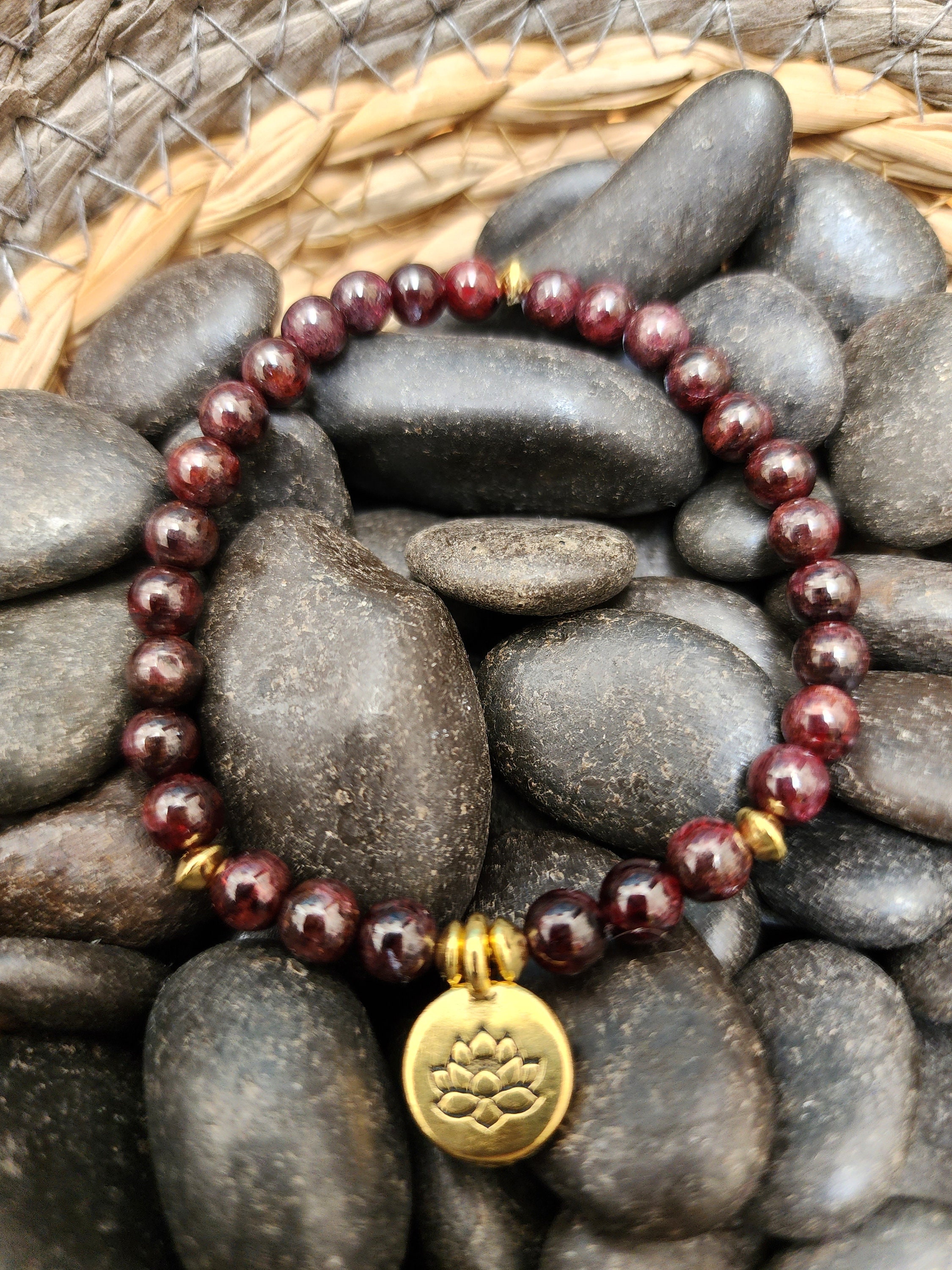 Bracciale Multistrato Con Pietre Curative E Ciondolo Foglia Di Loto - Ametista, Quarzo Rosa, Rodonite - Regalo Donna