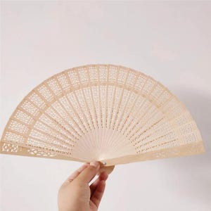 Personalized Fans Wedding Guest Favor/Wedding Folding Fans/Rustic Wedding Ceremony Fans/Sandalwood Hand Fan Set/Bridesmaid Gifts Fan in Bulk