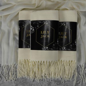 50 Pcs Wedding favor pashmina in bulk, Bridesmaid pashmina, Personalized gift, gastgeschenk hochzeit, Wholesale shawl FREE SHIPPING