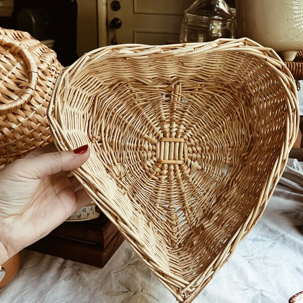 Woven Heart Basket - Etsy