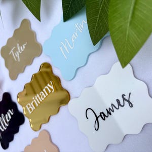 Marque-places personnalisés en acrylique rectangulaires ondulés, Marque-places personnalisés en acrylique, Cartes de visite de luxe pour décoration de mariage, Marque-places pour mariage