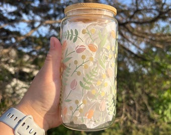Tulips Glass Cup | Spring Tumbler| Flower Iced Coffee Cup| Summer Tumbler| Cute Coffee Cup| Floral Glass Can Cup| Glass Cup | Tulip Tumbler