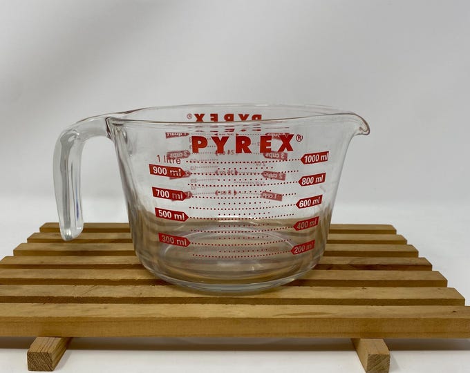 Pyrex Capital Letters Vintage Pyrex 1990s 4 Cup, 1 Liter, 32 Oz, 1000 ML, All Capital Red ...