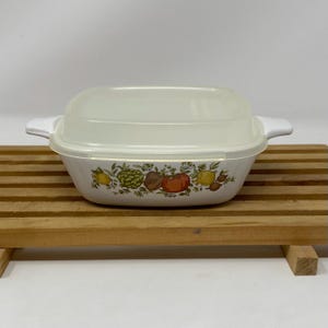 Vintage Corning Ware Spice O&#39; Life Petite Pan 2 3/4 cup P-43-B With plastic Lid.