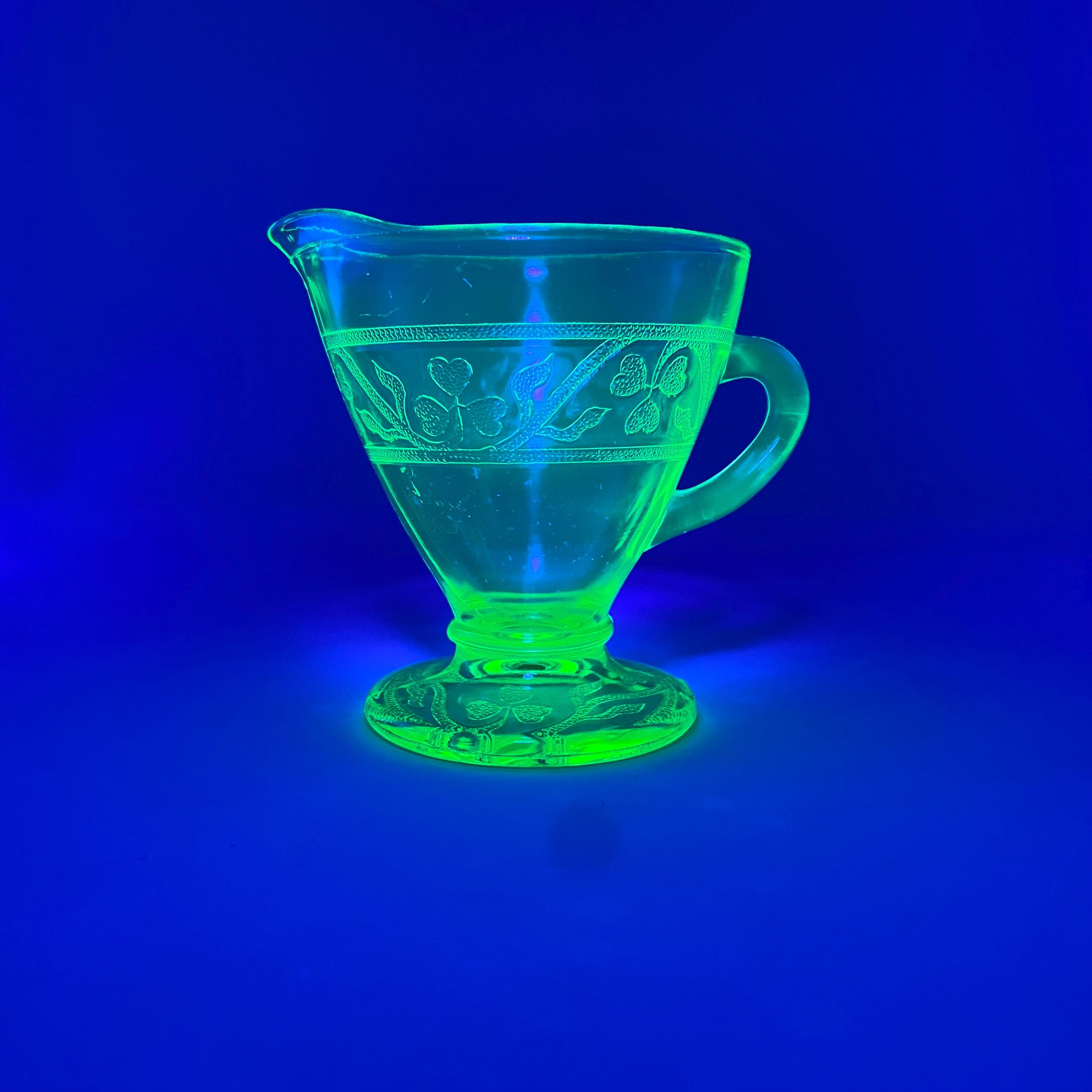 Hazel Atlas Uranium Glass Vintage Green Clover Leaf Pattern