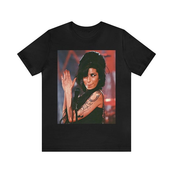 Amy Winehouse Unisex Vintage Retro T-Shirt Style, Bootleg 90s Inspired, Aesthetic Photoshoot Graphic Tee, Gift For Fan, Winehouse T-Shirt
