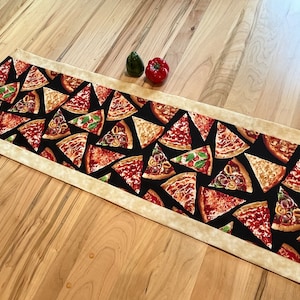 Pizza Table Runner