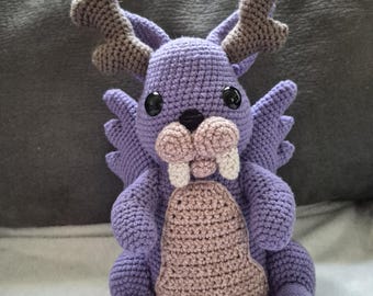 Wolpertinger au crochet. Jackalope bolivien au crochet. Cryptide au crochet.