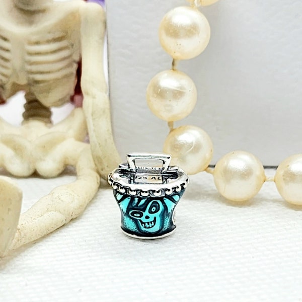 Hat Box Ghost /Haunted Mansion Charm /S925