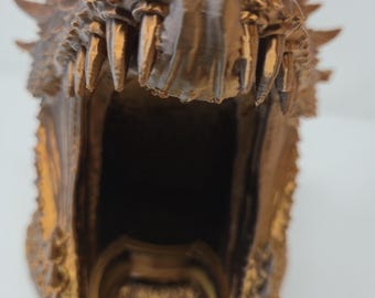 Prachtige draak zilver, goud, koperen drakenwierook, geld, sleutelhouder