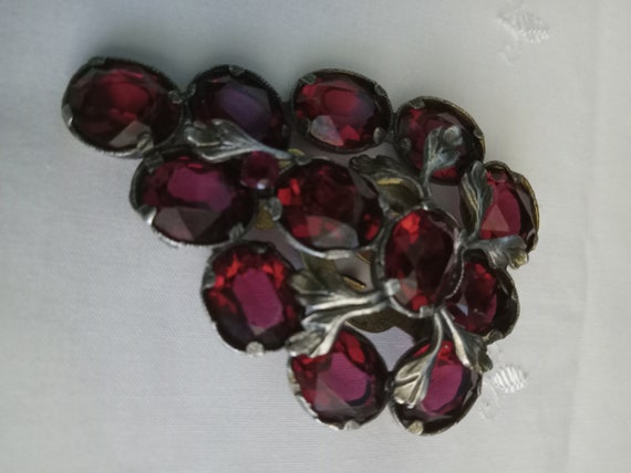 Vintage 1930s Red Glass and Silver Grapes Brooch - image 1