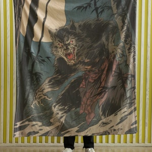 Wolfman Throw Blanket - Ukiyo-e Horror Design - Classic monster Home Decor - Unique Horror Gift - Plush Blanket