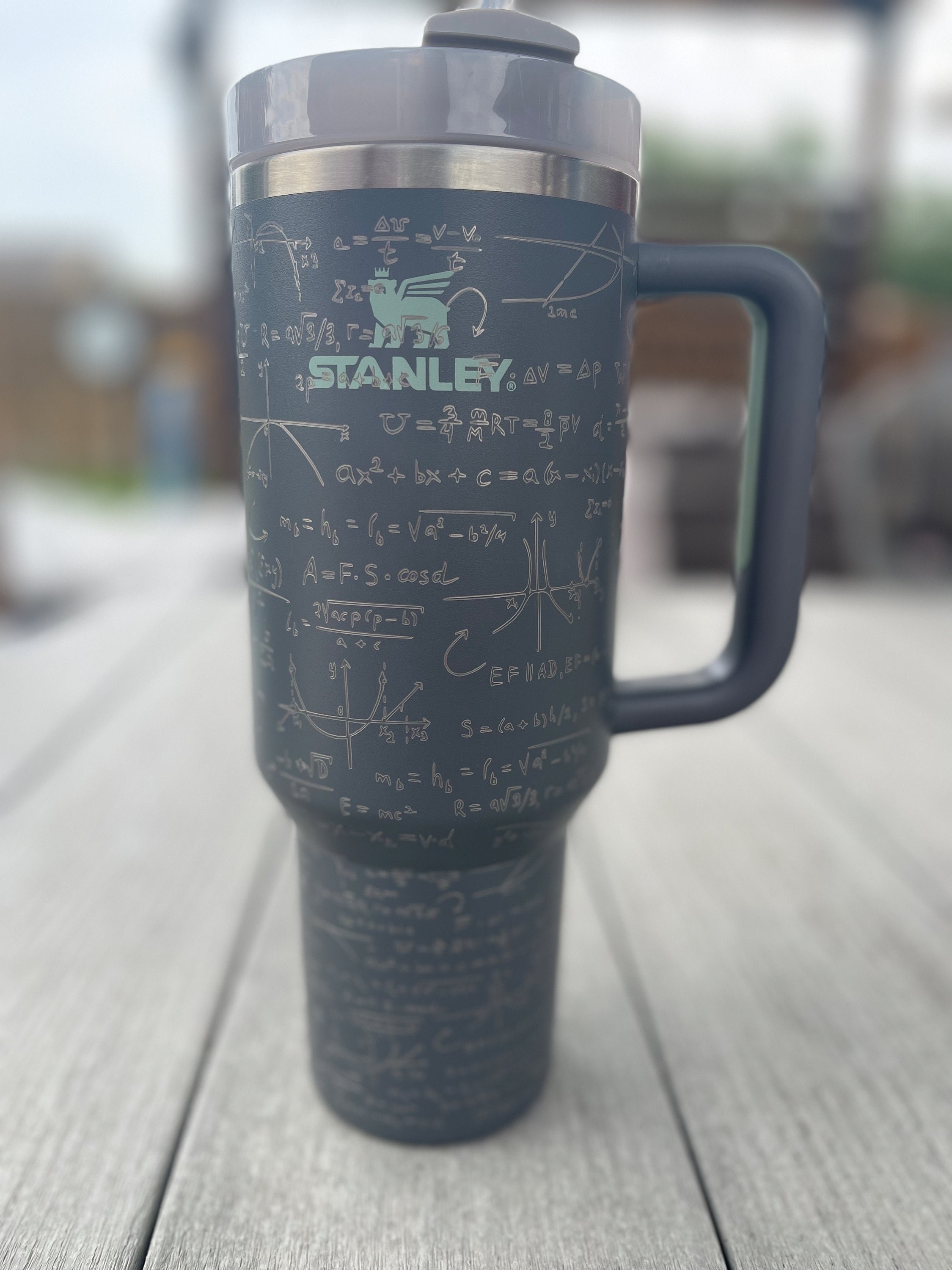 Stanley 40oz Quencher  Engraved with Tiger Lightening Bolt Design, Ti –  Freckled & Framed Sign Co.