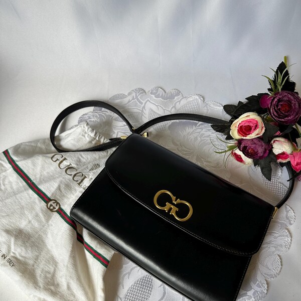 Vintage Gucci shoulder/clutch bag