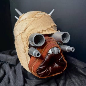 【送料無料】ANH タスケンレイダーマスク Amazon.co.jp: Star Wars Tusken Raider Overhead Latex Mask