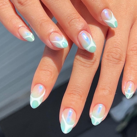 spring chrome nails