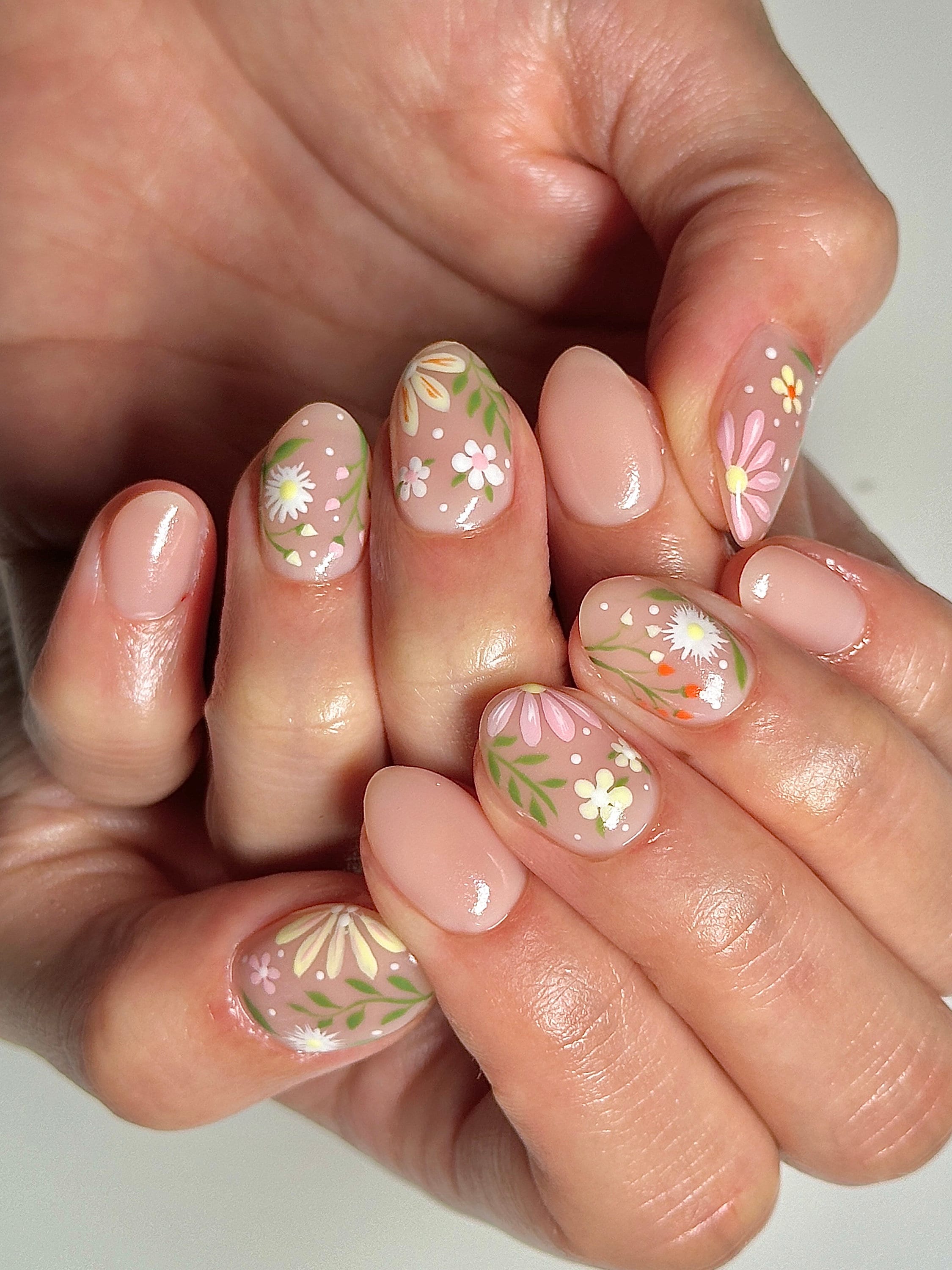 Easy Floral Nails for Quick Style