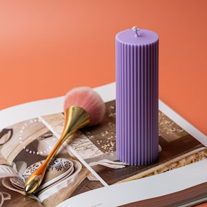 Geribbelde pijlerkaars, sojawaskaars, gestreepte kaars, woondecoratie, geurkaars, handgemaakt cadeau, minimalistisch, esthetiek