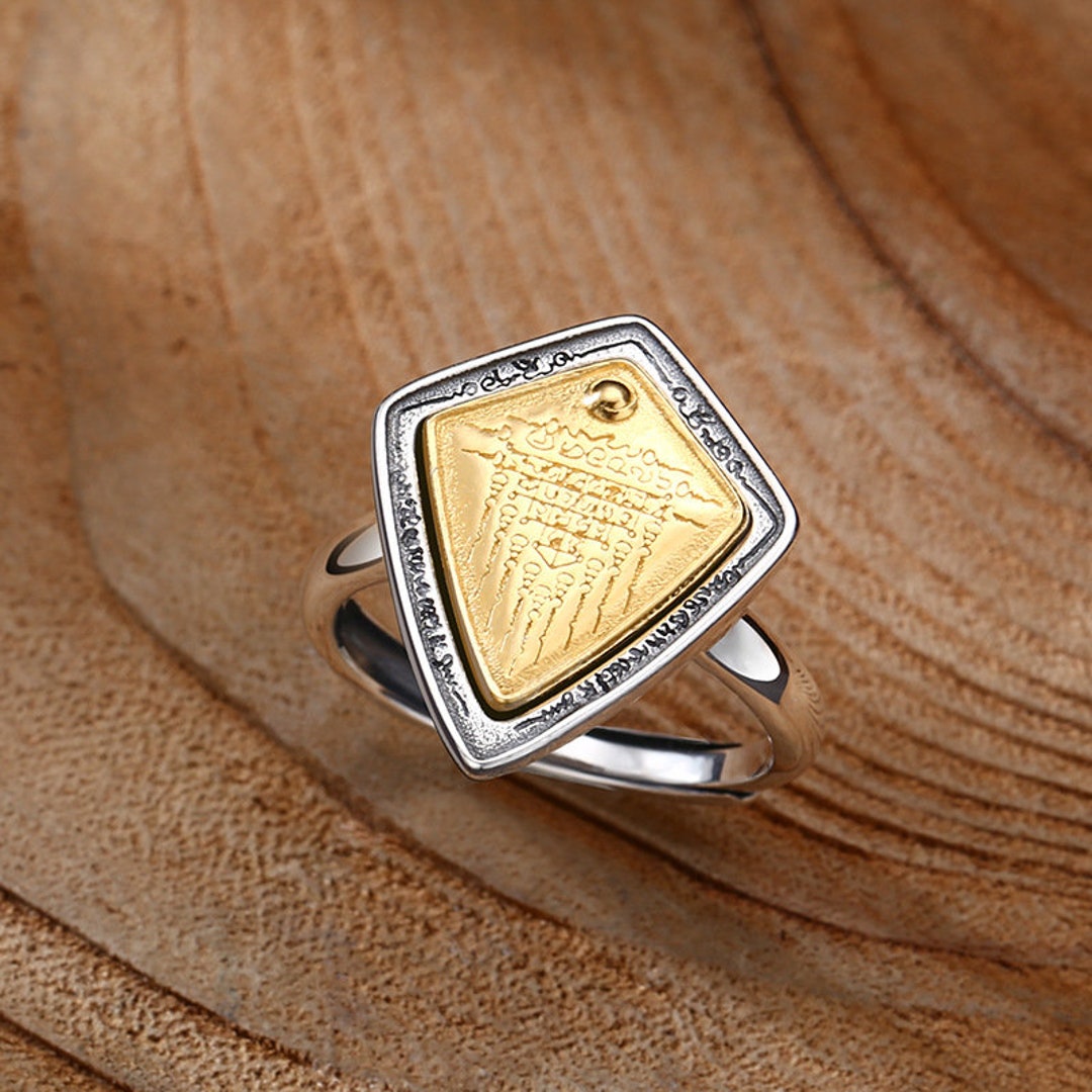 Five Blessings Ring: Woven Wisdom for Love, Luck, and Life. 5 Line