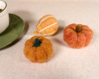 Pumpkin "Bita" | Decorative pumpkins made of felt (set of 3)
