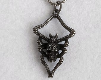 Spider necklace / Goth spider necklace / Spider jewelry / Spider charm / Spider pendant / Spider with a skull