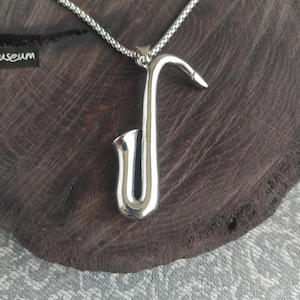 Saxophone necklace / iron saxophone necklace / saxophone jewelry / instrument necklace / saxophone pendant / musician jewelry
