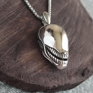 Venom necklace / Opening necklace / necklace with a secret / Steel necklace / Opening jewelry / Venom jewelry / venom pendant / Venom steel