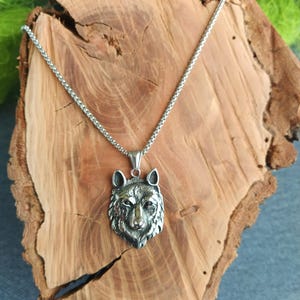 Wolf head necklace / Steel necklace / necklace wolf / mens wolf necklace / wolf charm necklace / wolf head necklace / Wolf Pendant Jewelry