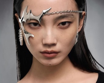 Cyberpunk Face Jewelry, Gothic Mechanical Alien Earring, Irregular Fluid Statement Accessory for Women Men, Cosplay Party Stage