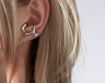 Futuristic Silver Ear Cuff, Sculptural Statement Ear Wrap, Cybercore Y2K Jewelry, No Piercing Ear Cuff for Women