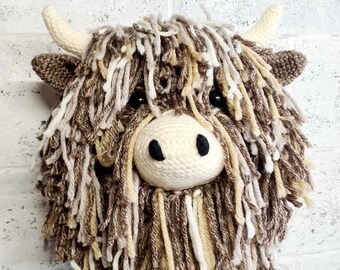 Highland cow crochet cusion