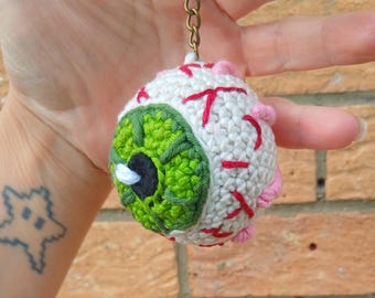 Creepy Crochet Eyeball Keychain Pattern | Halloween Keychain PDF | Spooky Eye Amigurumi Pattern | Horror Crochet Pattern | Bag Charm