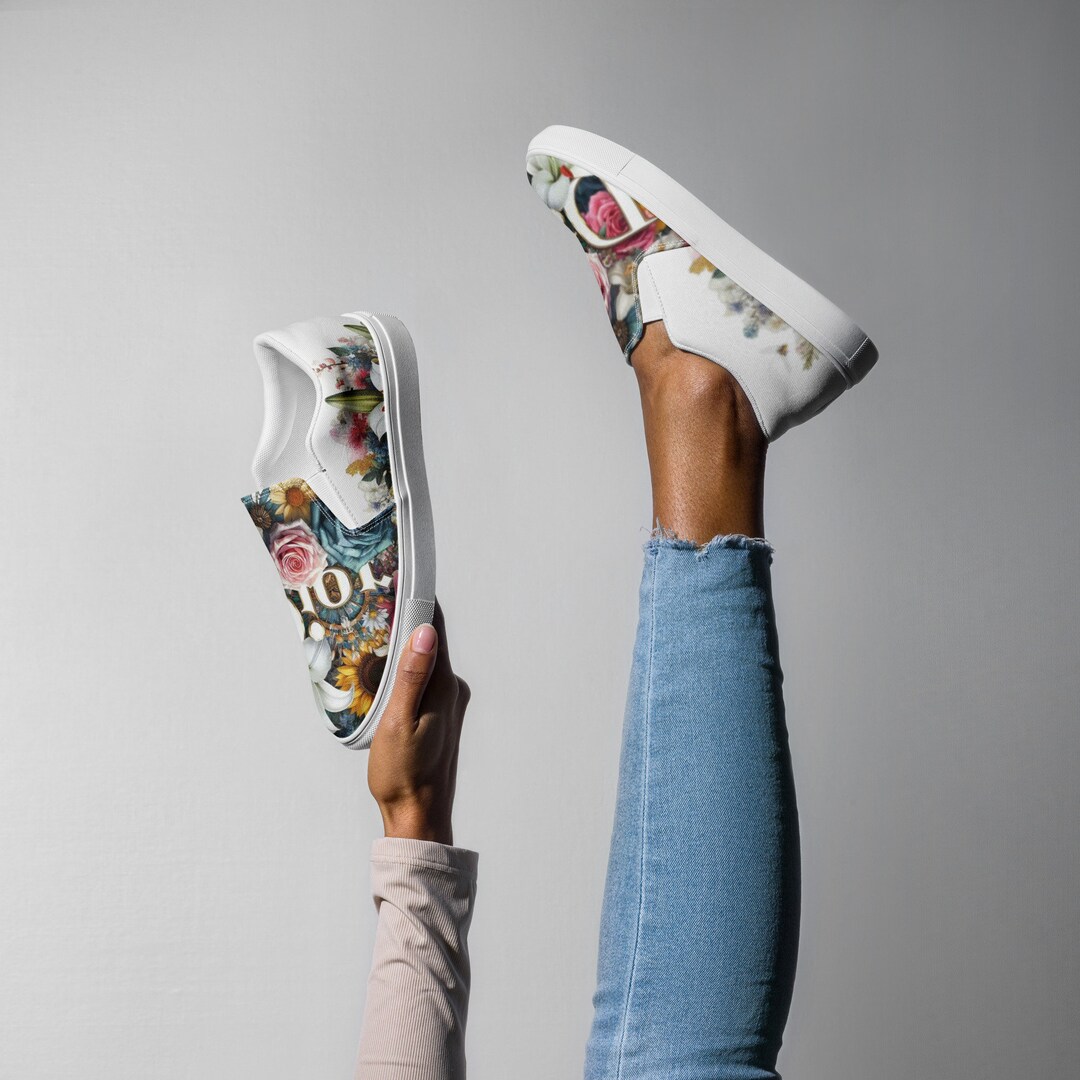 Women’s slip-on canvas shoes main image 0