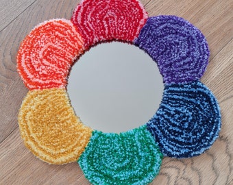 Tufted Flower Mirror | Handmade Yarn Framed Mirror