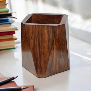 Soporte de madera para bolígrafos, organizador de escritorio de usos múltiples, porta bolígrafos de madera, tazas, suministros escolares de oficina, almacenamiento (forma prismática)