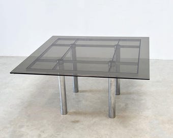 Andre dining table by Tobia Scarpa for Knoll