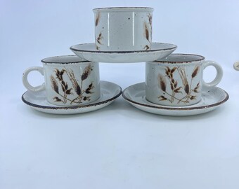 vintage stonehenge midwinter "wild oats" pattern cups and saucers set of 3