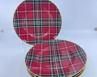 222 Fifth Wexford Platos de ensalada de porcelana con estampado de tartán rojo y borde dorado, juego de 4