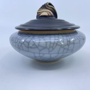 andrew maccorkindale studio pottery covered jar raku-style blue crackle glaze