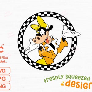 Puede incluir: Ilustración de dibujos animados de una vaca con un atuendo amarillo y un lazo amarillo. La vaca está dentro de un círculo a cuadros blanco y negro. El texto "freshly squeezed designs" está debajo.