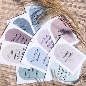 Jeu de cartes d'affirmation de la naissance | 10 cartes A6 | Cartes de naissance positives | Cadeau baby shower | Accouchement hypnotique | Grossesse et travail