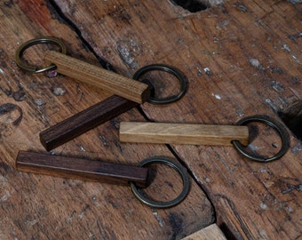 Key ring, sticks made of walnut wood with engraving